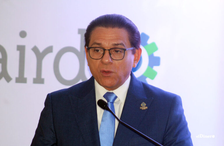 Daniel-Rivera-ministro-de-salud-publica