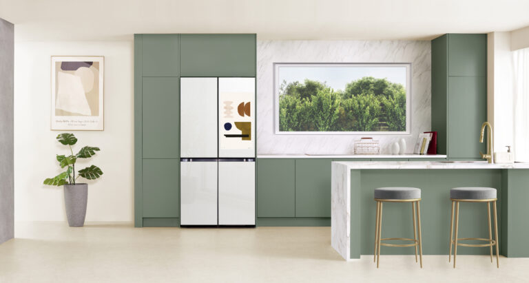 Samsung-Digital-Appliances-CES-2025-New-Refrigerator-with-AI-Hybrid-Cooling-Technology_dl1