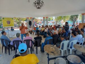 FELIPE MEDRANO PRESIDENTE DEL MAC DA LA BIENVENIDA Y APERTURA AL ENCUENTRO