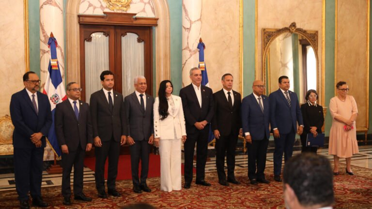 Consejo Nacional de la Magistratura juramenta a Yeni Berenice Reynoso como nueva procuradora general de la República
