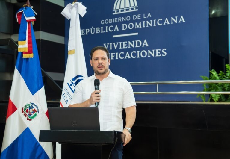MIVED socializa nuevo Código de Construcción de la República Dominicana con entes claves del sector