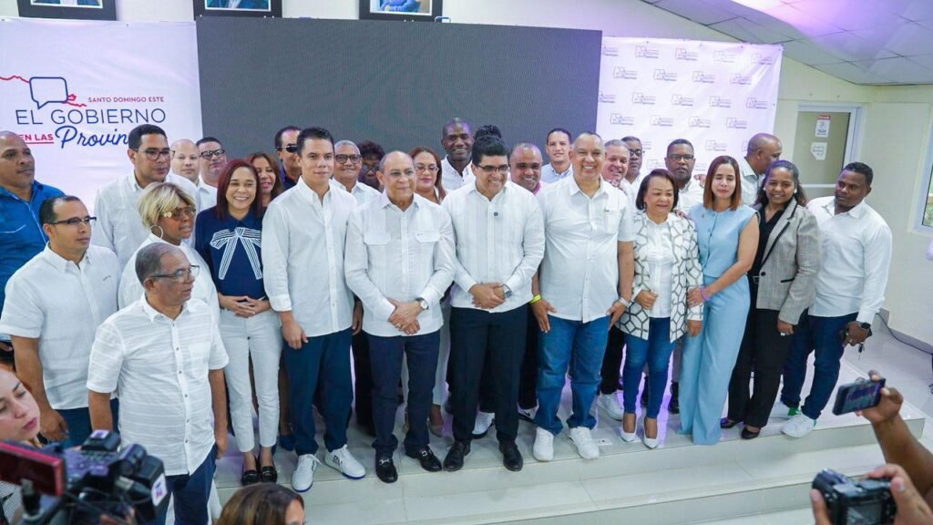 Gobierno-en-las-Provincias-Autoridades-y-liderazgo-acuerdan-dar-respuestas-efectivas-a-necesidadesSDE
