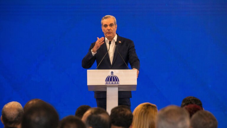 Luis Abinader  LA Semanal