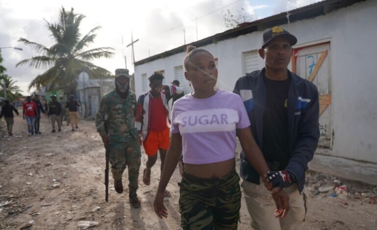 DGM detiene a 1339 nacionales haitianos ilegales
