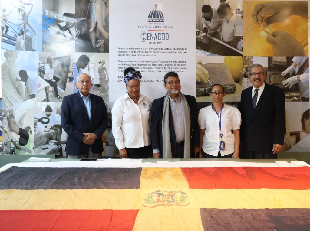 Rafael Antonio Báez Pérez, Vetinia Pérez Salazar, Carlos Andújar, Gledis Fernández y José G. Guerrero Sánchez.
