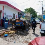 Alcaldía de Santiago intensifica operativos de limpieza e higienización en el mercado Hospedaje Yaque (6)