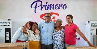 Propeep llena de alegría a madres de diferentes localidades del país con regalos y homenajes en su día