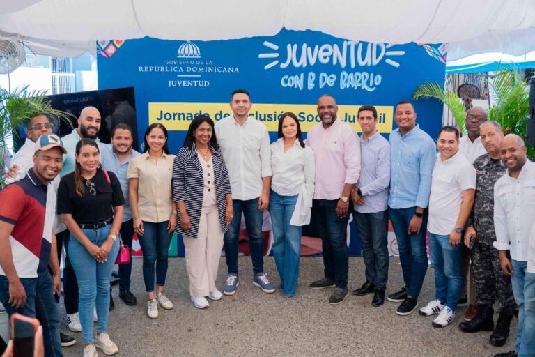 Ministerio_de_la_juventud-republica_dominicana-carlos_valdez_juventud-con-b-de-barrio-8va_ministro-juventud_ministerio-juventud