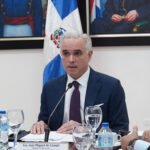 Ministro De Camps presenta plan estratégico para el año escolar 2025-2026 ante el CNE