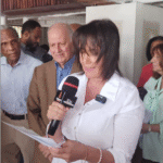 (foto #2) La embajadora de Turquía, Emriye Bagdagul Ormanci, habla en la actividad.