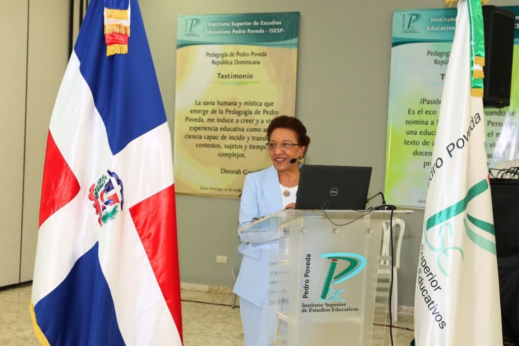 1-Dra. Dinorah García Romero, Rectora del Instituto Superior de Estudios EducativosPedro Poveda (ISESP).