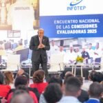 Rafael Santos Badía, director general del INFOTEP durante su ponencia sobre La democratización del conocimiento científico-tecnológico