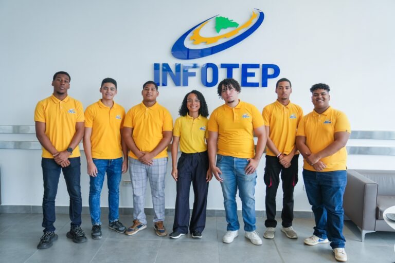 Jóvenes formados por INFOTEP listos para brillar en la WorldSkills América 2025