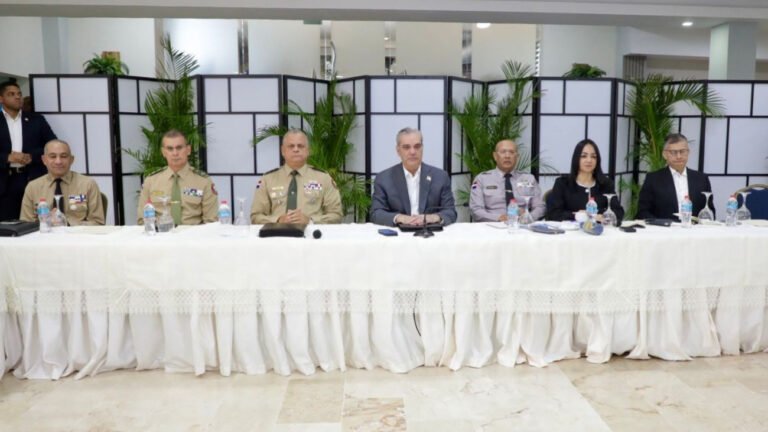 Presidente Abinader encabeza reunión de seguimiento al Plan de Seguridad Ciudadana