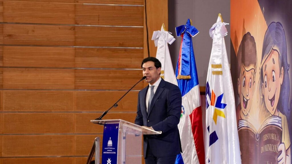 Roberto Angel Salcedo