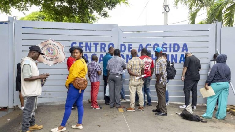 La-Direccion-de-Migracion-detiene-y-deporta-menores-de-edad-en-operativos