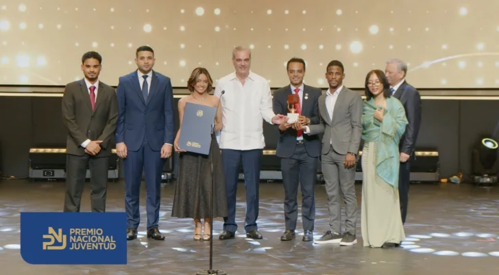 El-equipo-Apolo-27-RD-se-alza-con-el-Gran-Premio-Nacional-de-la-Juventud-2026-728x402