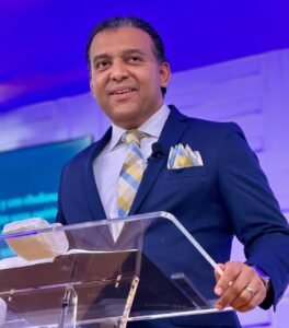 Apostor  Korvachei Hernandez