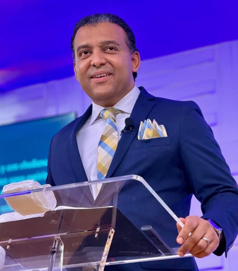 Apostor  Korvachei Hernandez