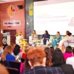 Ejecutivas del sector financiero participantes del primer foro.