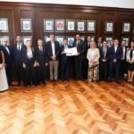 (foto) Recibimiento de certificado