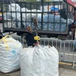 Durante el pesaje de las botellas