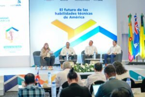 Elena Montobbio , Gabriel del Río, Leonardo Manuel Gil y Andrés Maranzini  WordSkill- Infotep (2)