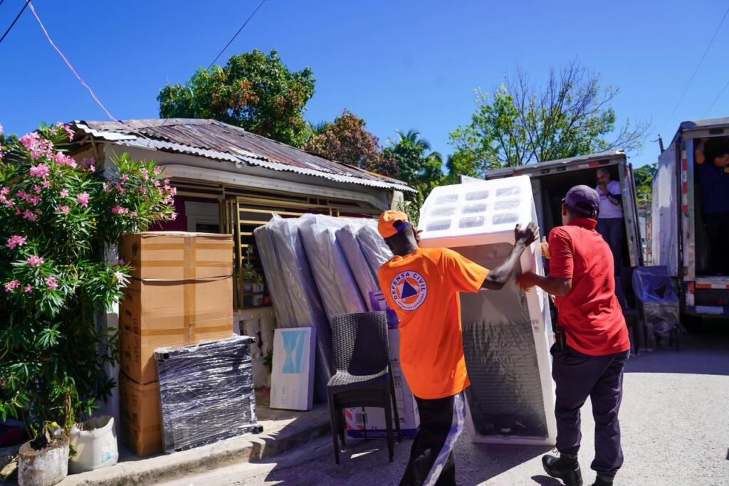 FOTO 1 ENTREGA ENSERES