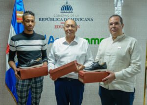Pablo Estrella, Luis René Canaán Rojas y Yoneidi Dominguez INFOTEP - ARS SEMMA
