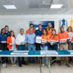 Foto de entrega de testigos de perforación