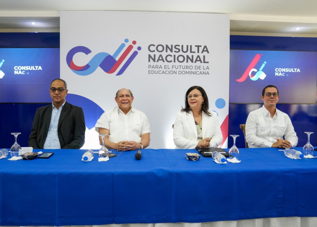 Rafael Santos Badía, Maira Morla, Ayacx Mercedes y Fahd Yamani Jacobo
