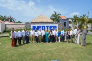 Recibimiento de la delegación por parte del INFOTEP