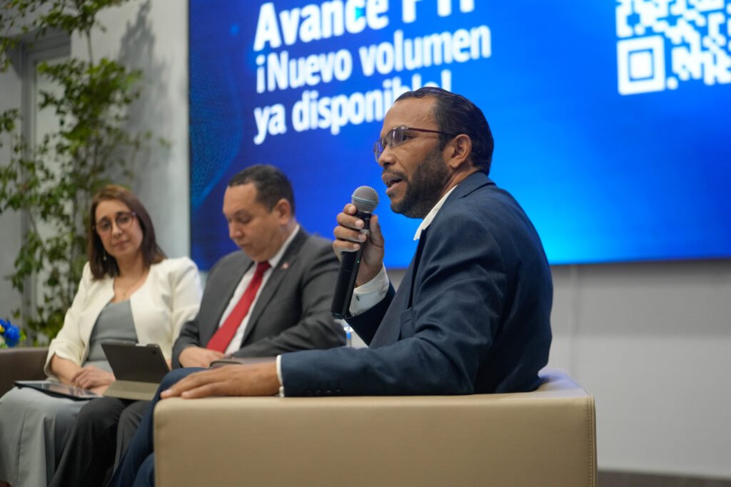 Carmen Consuelo López, Jesús Antonio Andújar Avilés, Adrián Gutiérrez Cepeda