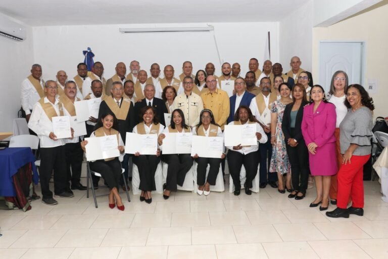 INFOTEP fortalece formación de comunicadores de La Vega con graduación de 36 profesionales