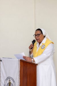 Sor Trinidad Ayala, coordinadora general de la Pastoral de la Salud se dirige a los presentes