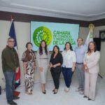FOTO PRINCIPAL - Euclides Duraěn, Mariěa Felisa Gutieěrrez, Luz del Alba Rodriěguez, Luz Diěaz, Vienchy Rodriěguez, Eduardo Goěmez y Annery Camilo