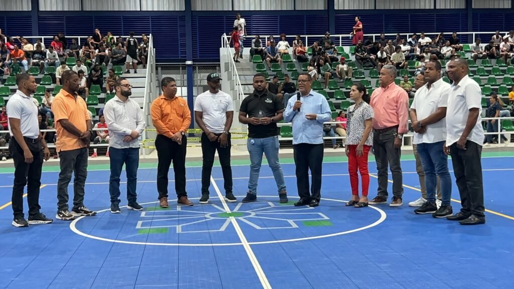 RAMON CHAVEZ R. AGRADECE RECONOCIMIENTO EN CJB